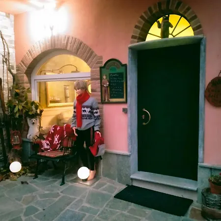 Casa Dell'orso Nocleg ze śniadaniem
