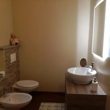 Casa Dell'orso لوريسيا