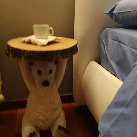 فندق مبيت وإفطار Casa Dell'orso لوريسيا